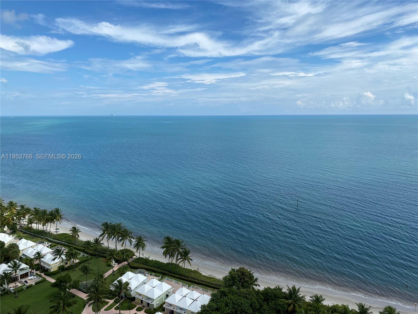 881 Ocean Dr 10d Property Photo 1