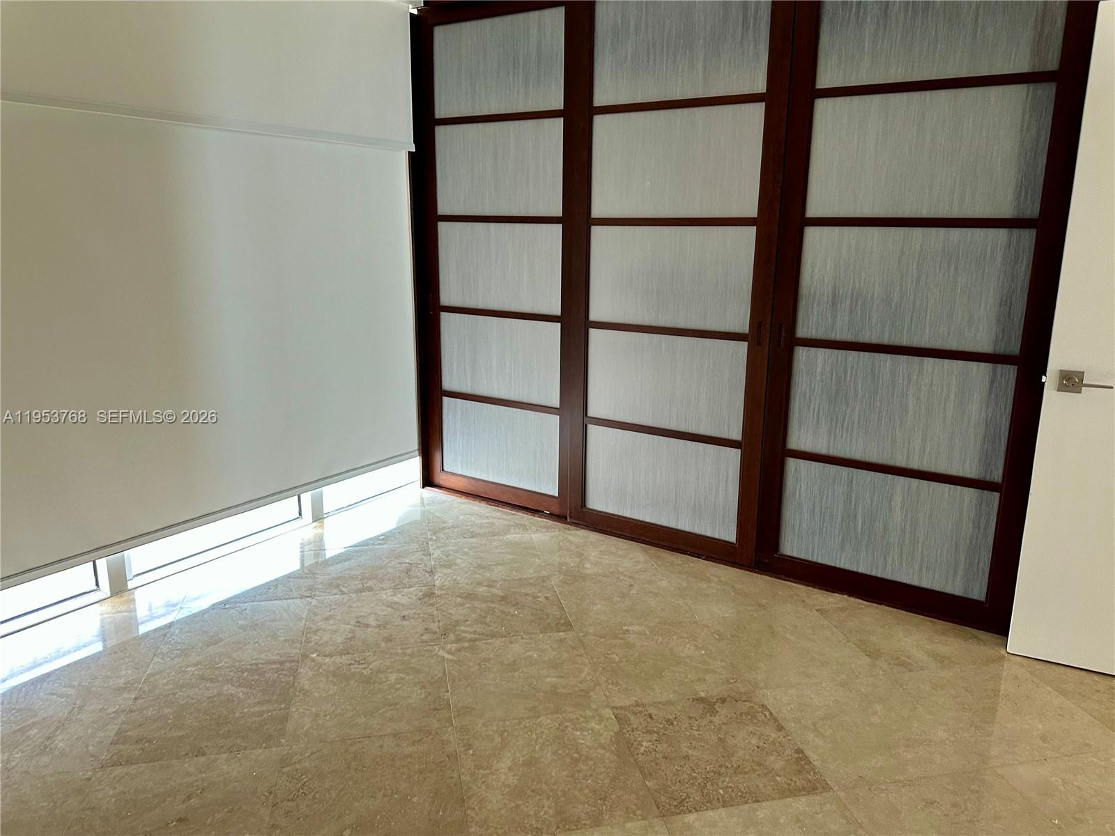 881 Ocean Dr 10d Property Photo 9