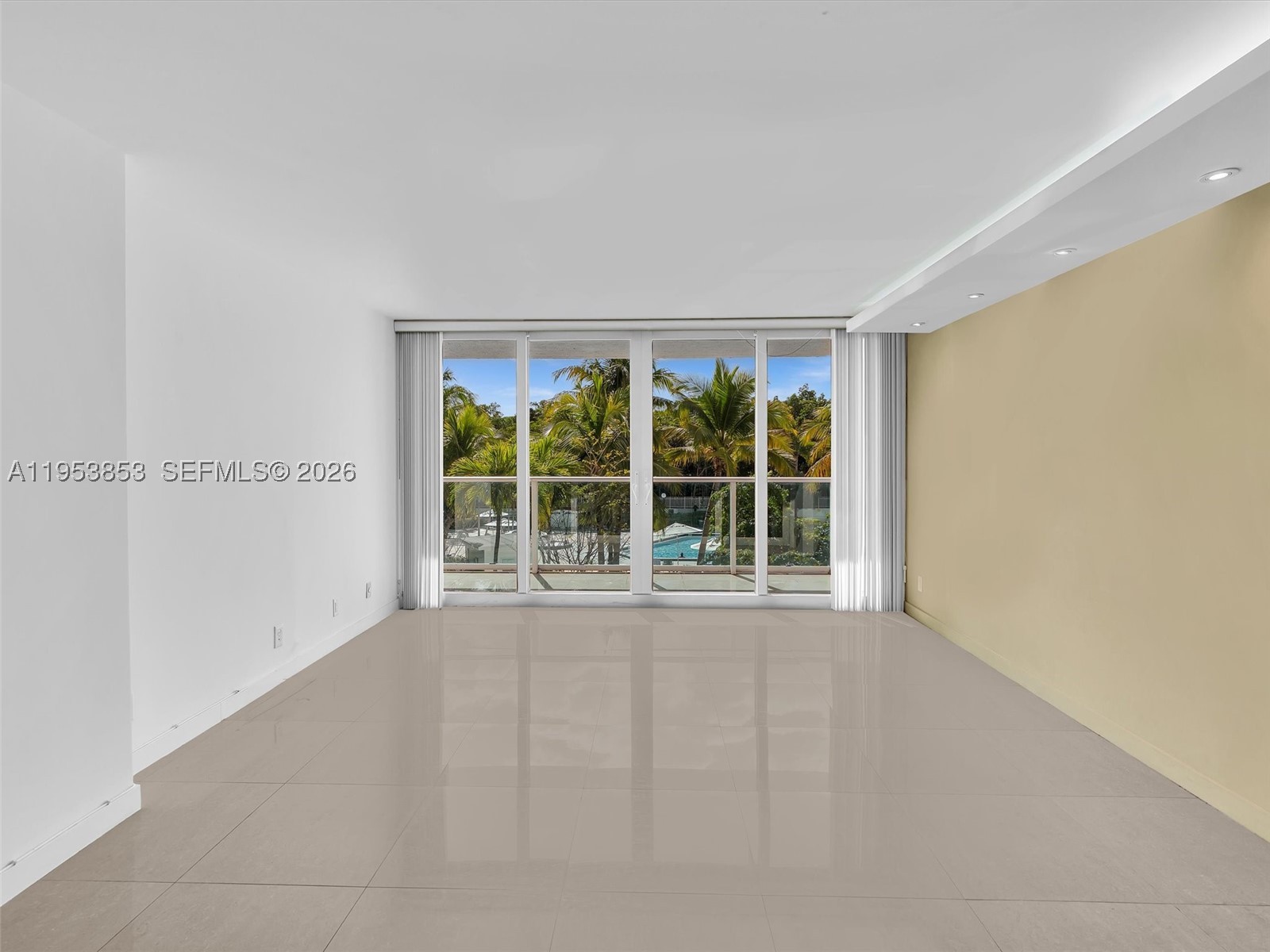 100 Bayview Dr 223 Property Photo 12