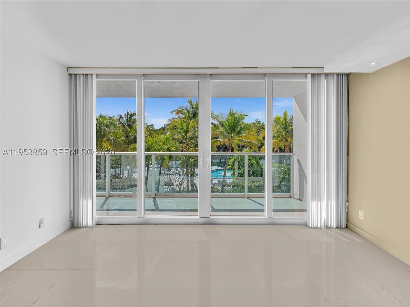 100 Bayview Dr 223 Property Photo 16