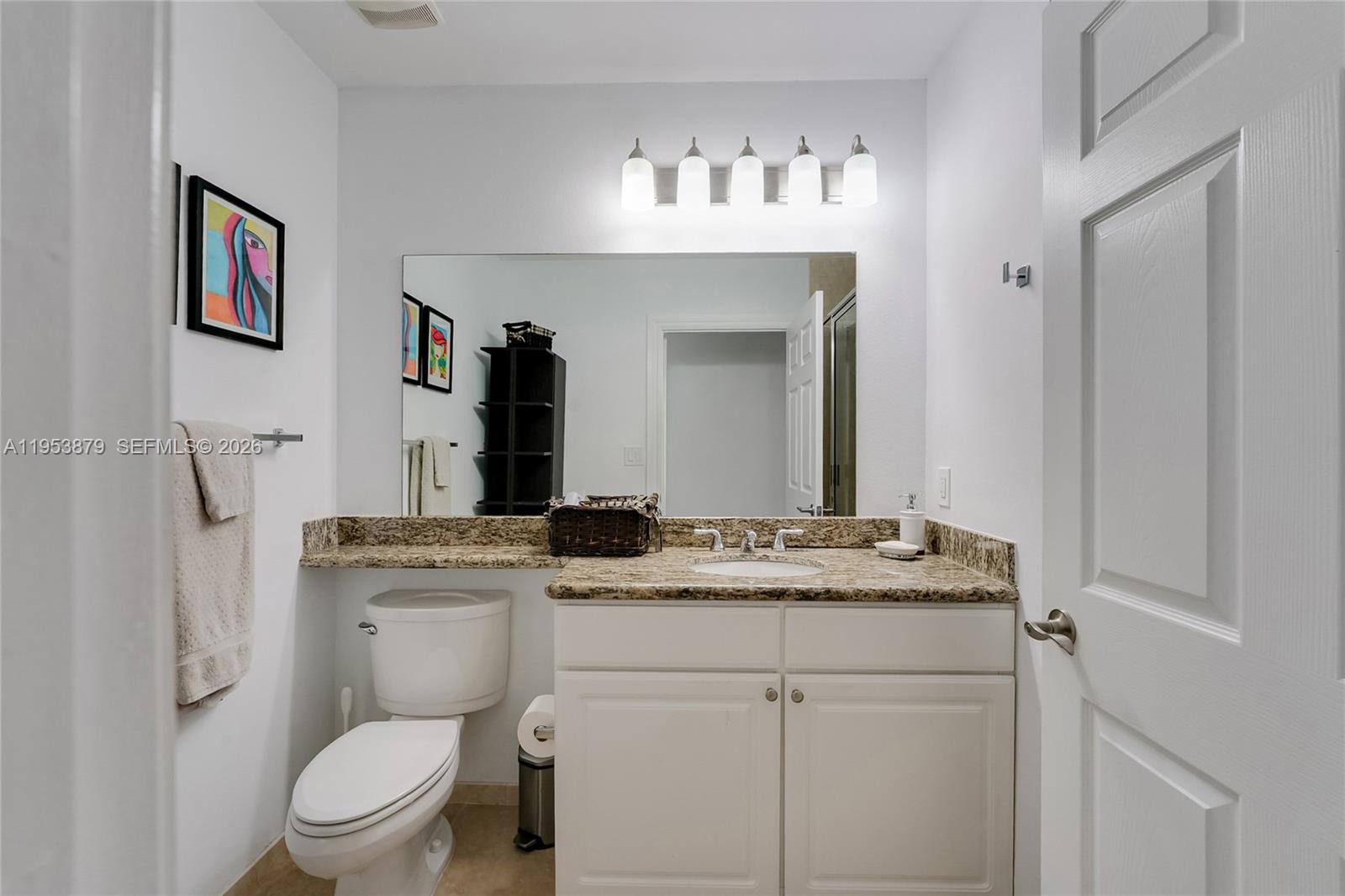 3001 Ne 185th St 612 Property Photo 15