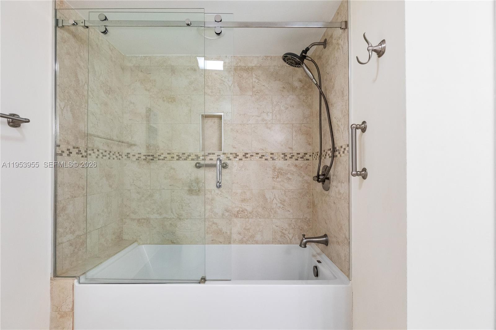 300 Three Islands Blvd 417 Property Photo 10