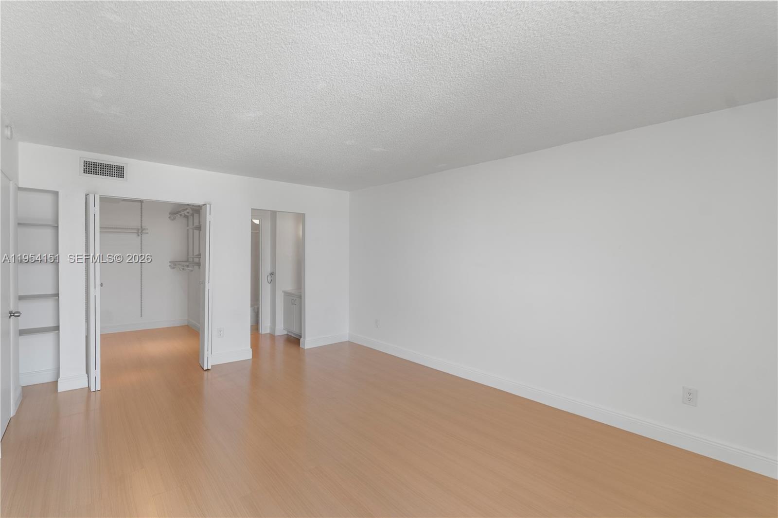 2350 Ne 135th St 1202 Property Photo 15