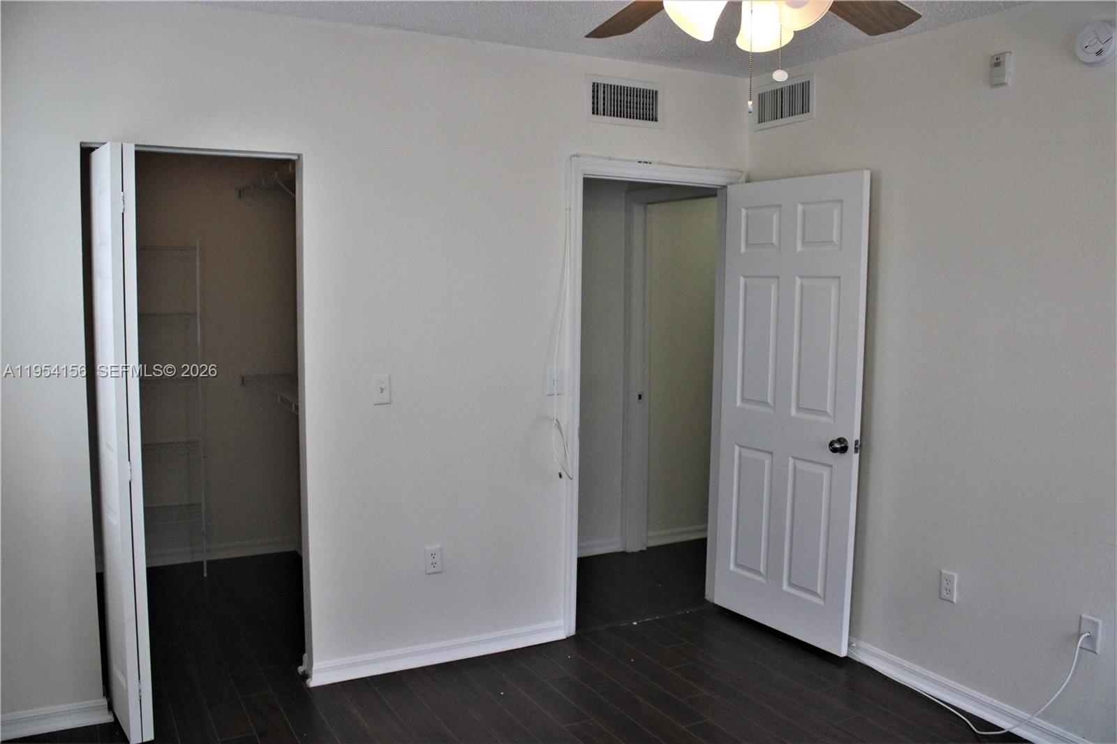 2400 E Preserve Way 304 Property Photo 10