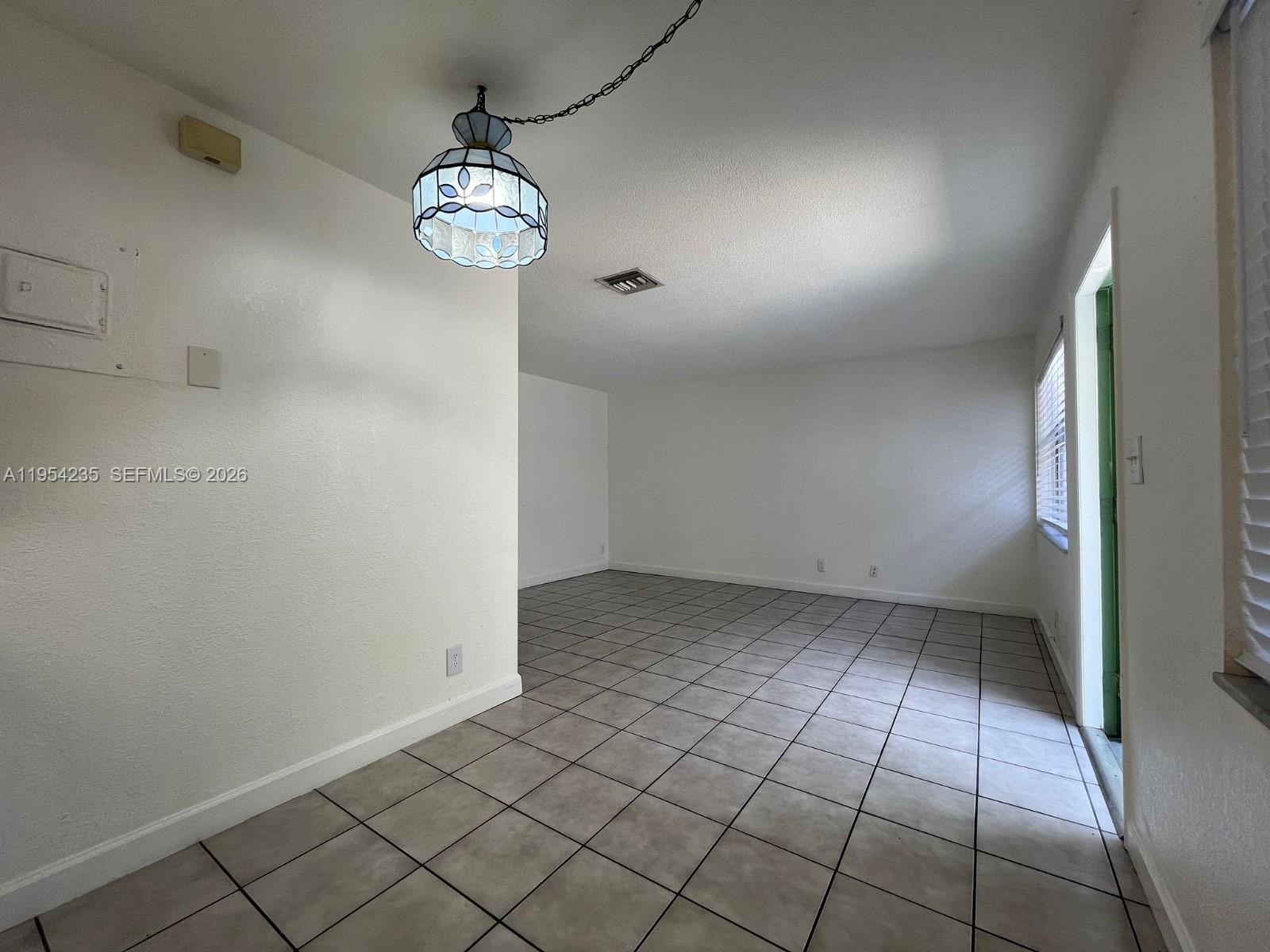 1824 Monroe St 1 Property Photo 7