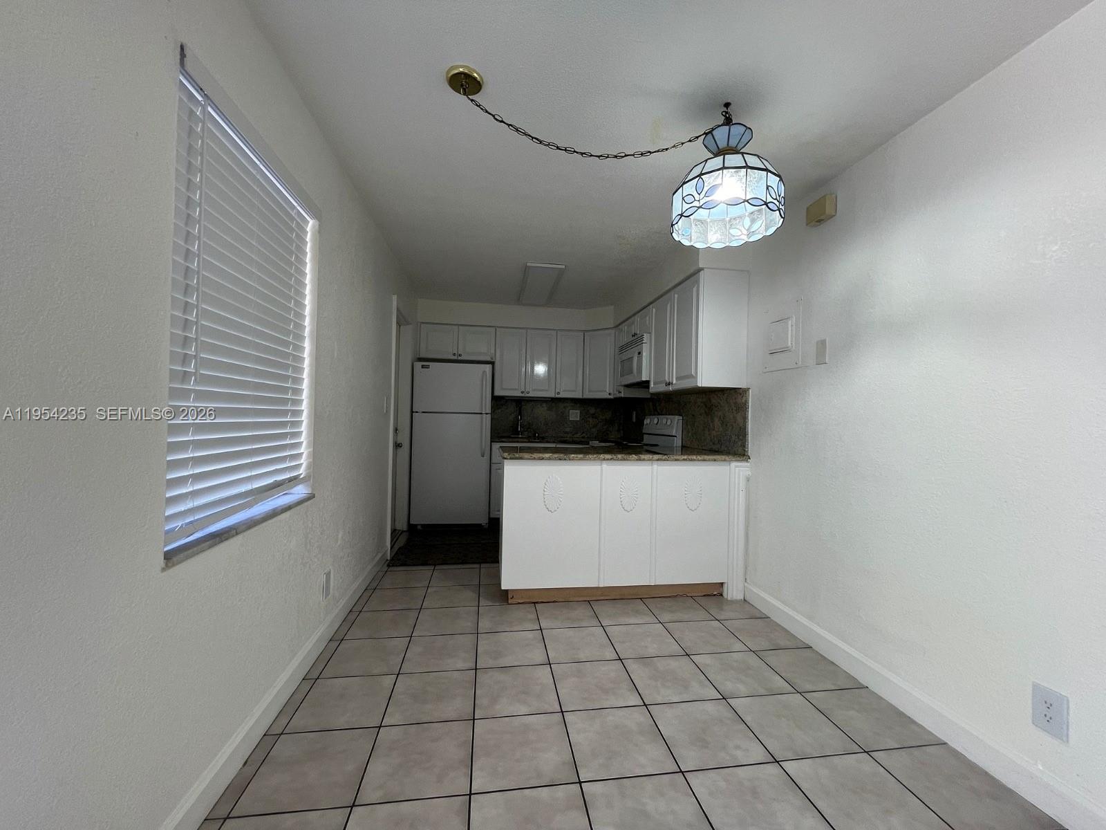 1824 Monroe St 1 Property Photo 9
