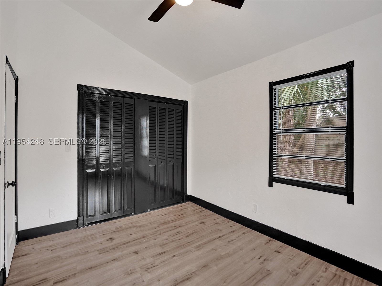 1409 Sw 1st Street Property Photo 5