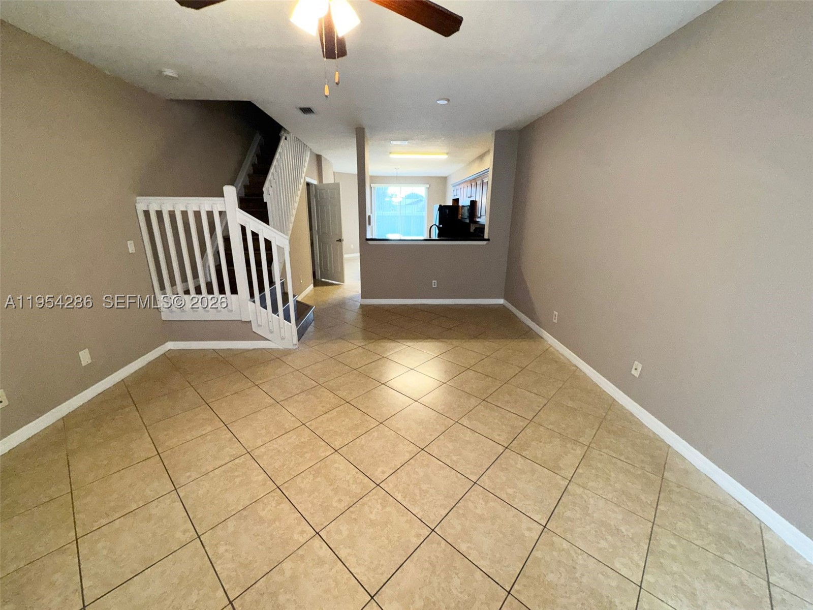 3622 Oleander Ter Property Photo 2