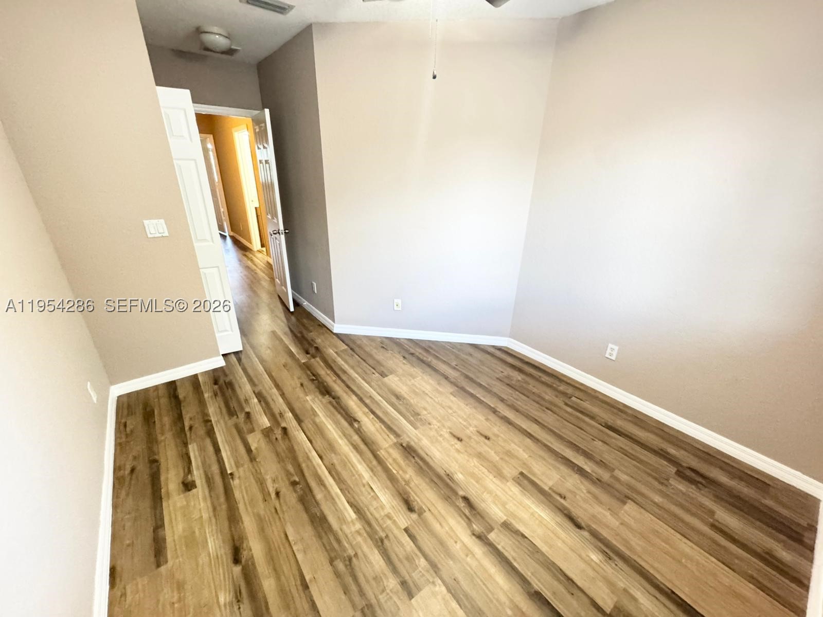 3622 Oleander Ter Property Photo 11