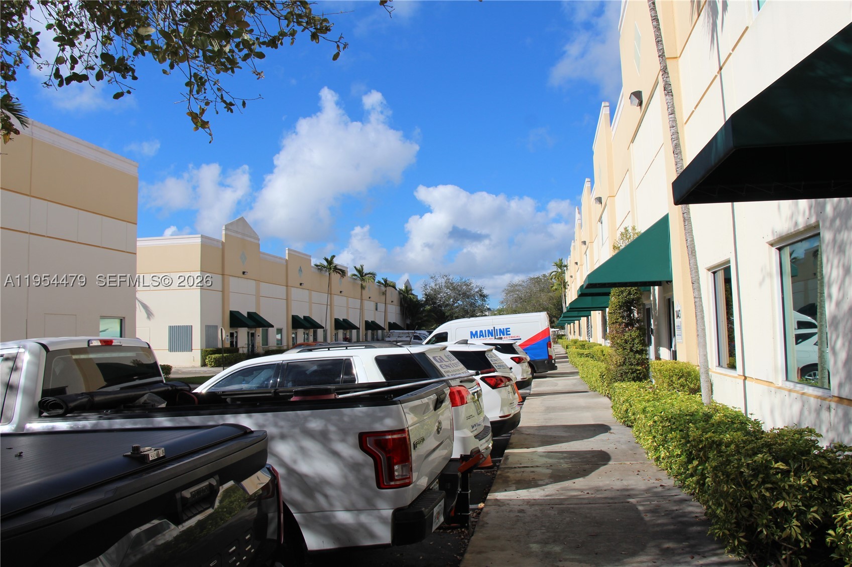 A11954479 Property Photo 2