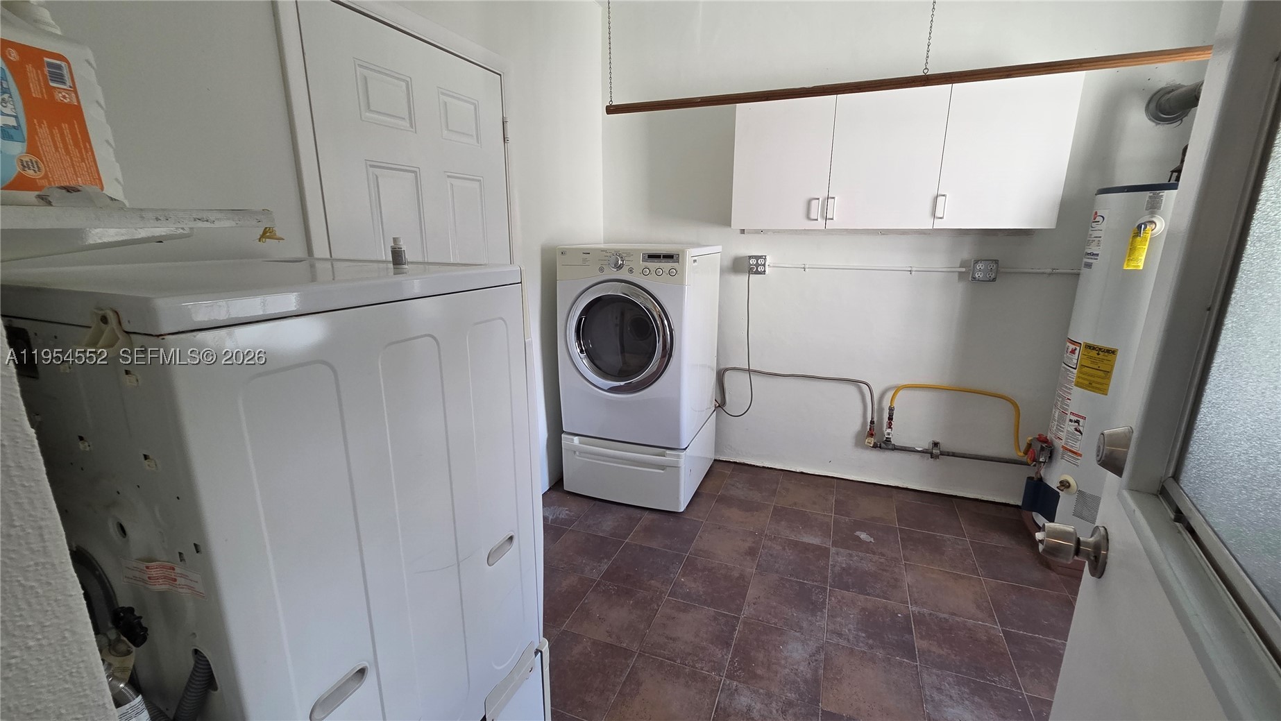1245 Coral Ln Property Photo 23