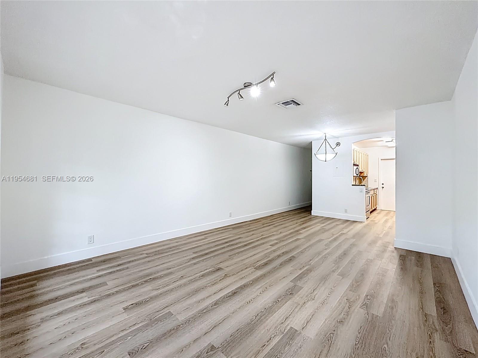 2424 Se 17th Cswy 312b Property Photo 17