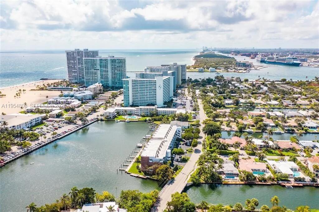 1850 S Ocean Dr 305 Property Photo 1