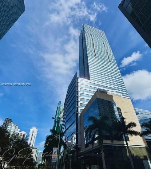 1435 Brickell Ave 3508 Property Photo 2