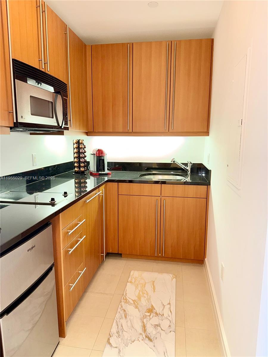 1435 Brickell Ave 3508 Property Photo 7