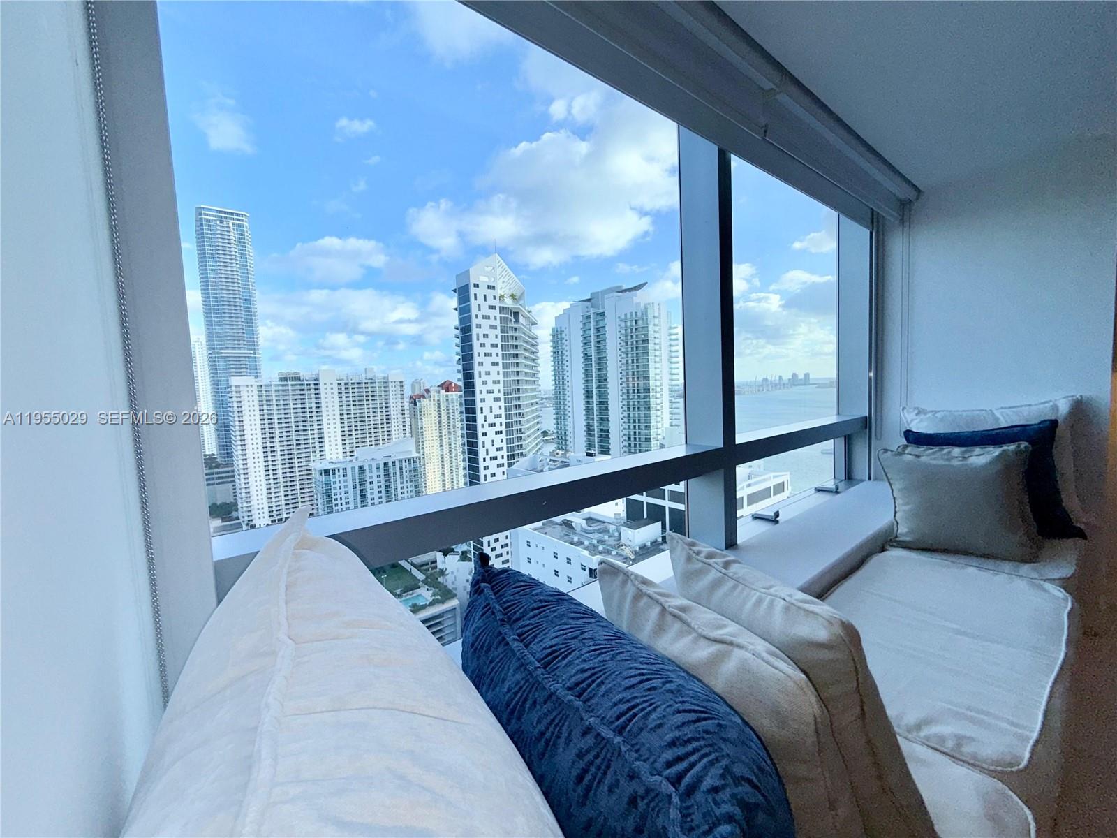 1435 Brickell Ave 3508 Property Photo 9