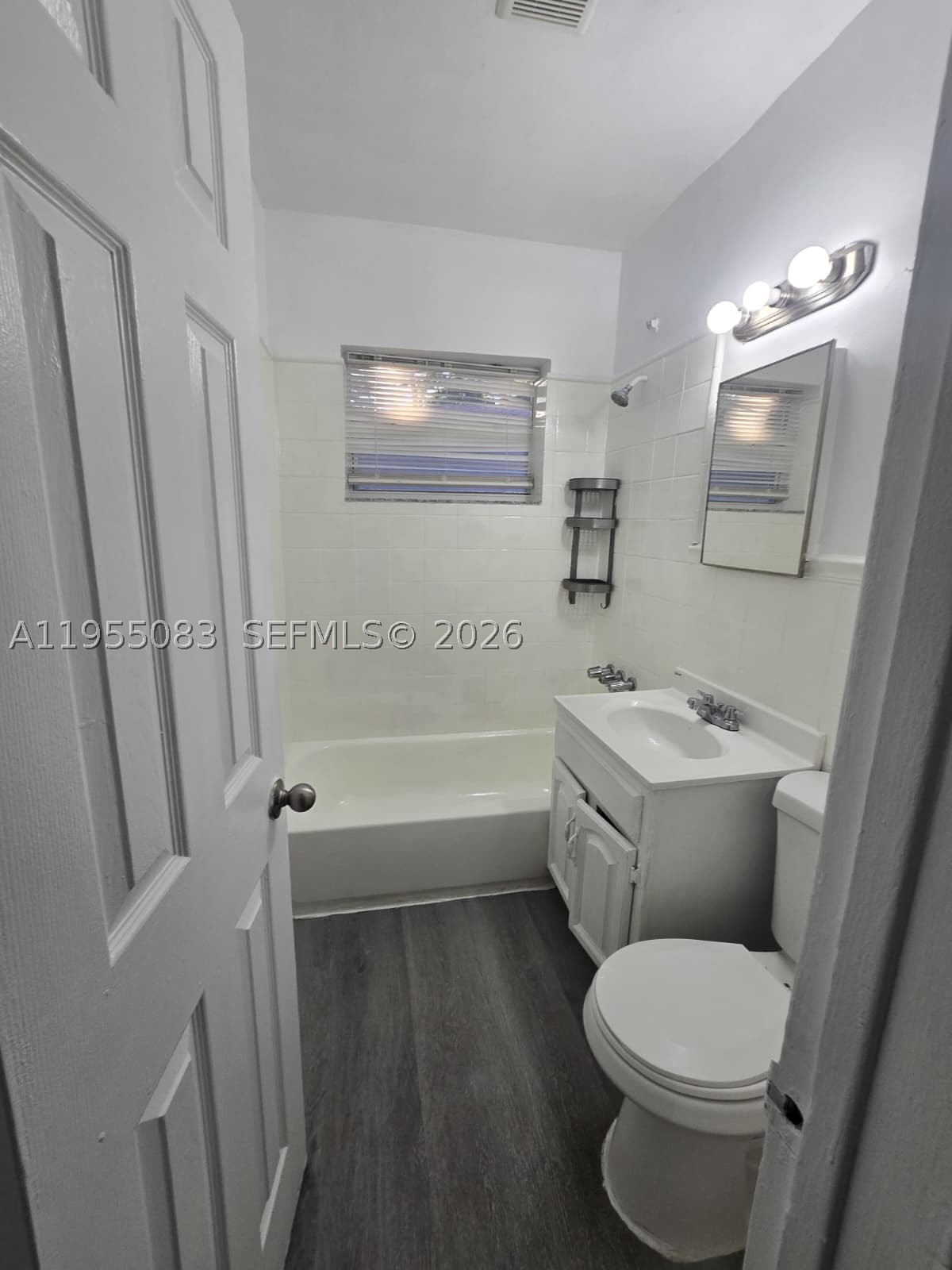 2729 Nw 47th St Property Photo 6