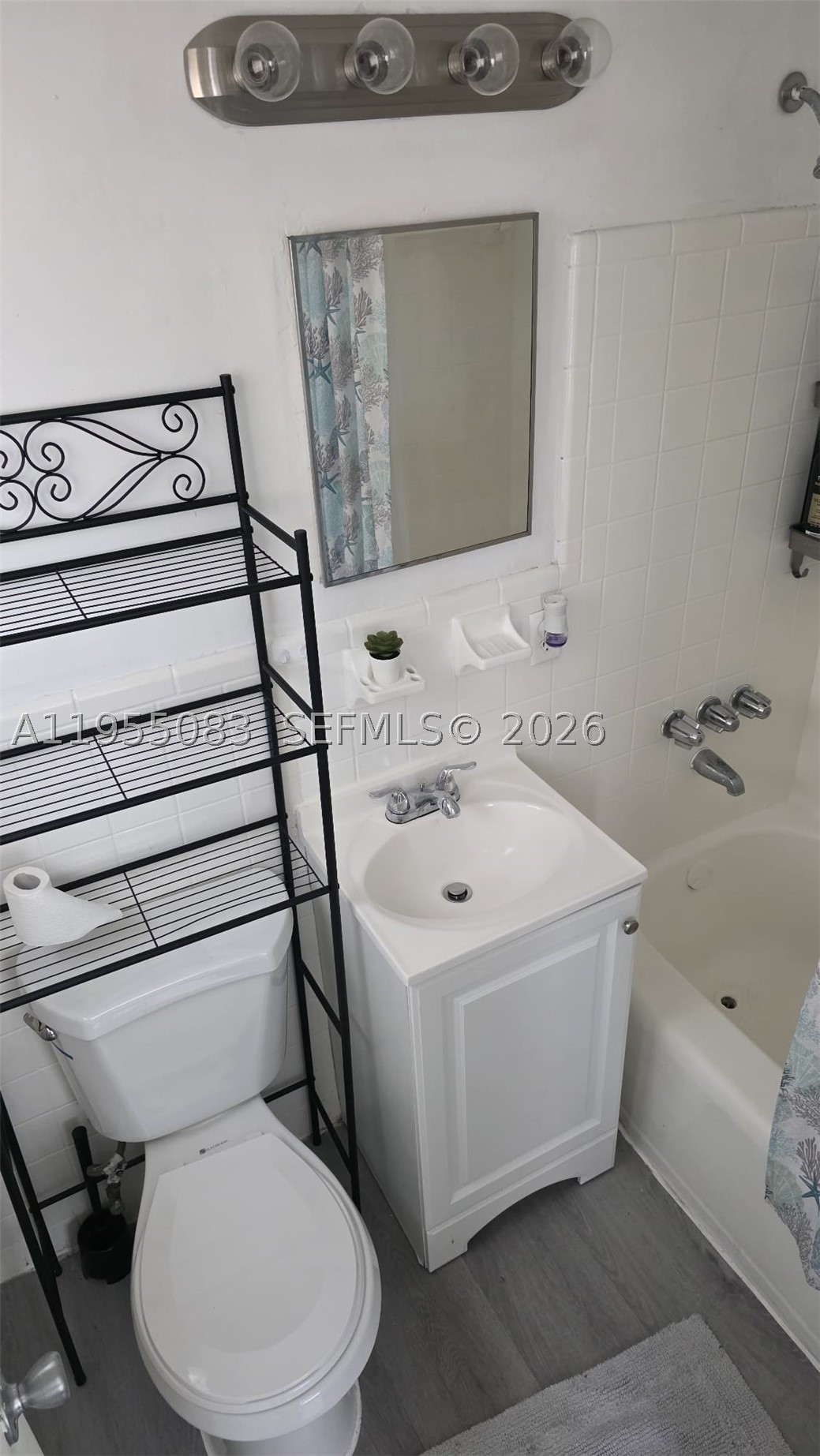 2729 Nw 47th St Property Photo 10