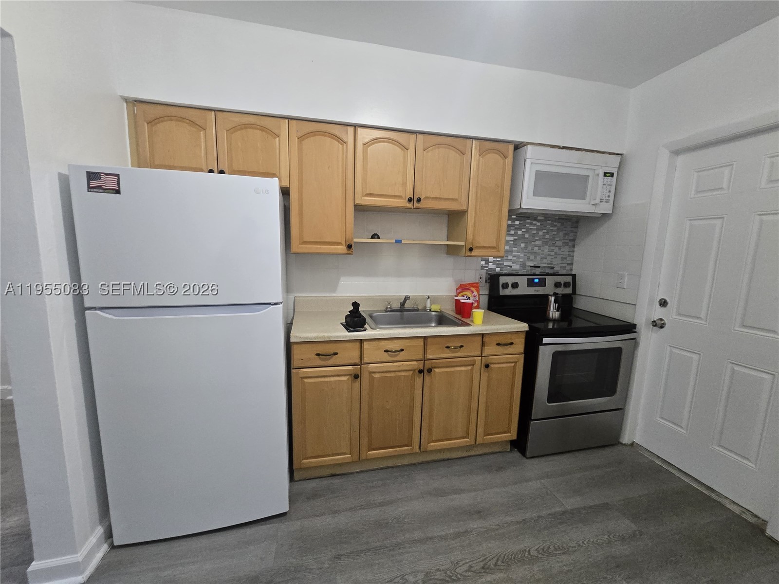 2729 Nw 47th St Property Photo 11