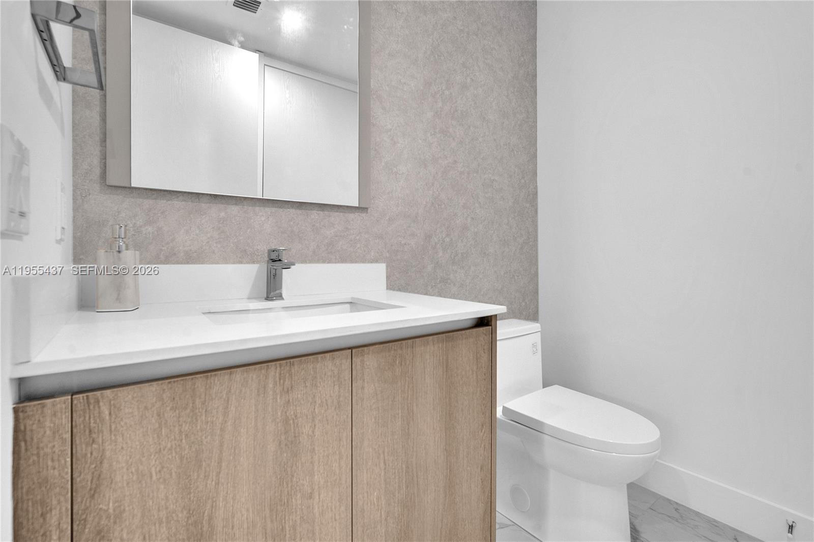17550 Collins Ave 603 Property Photo 8