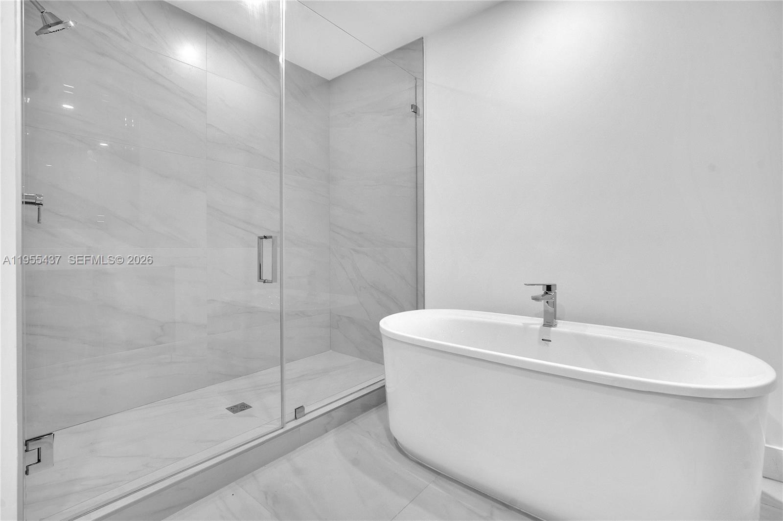 17550 Collins Ave 603 Property Photo 10