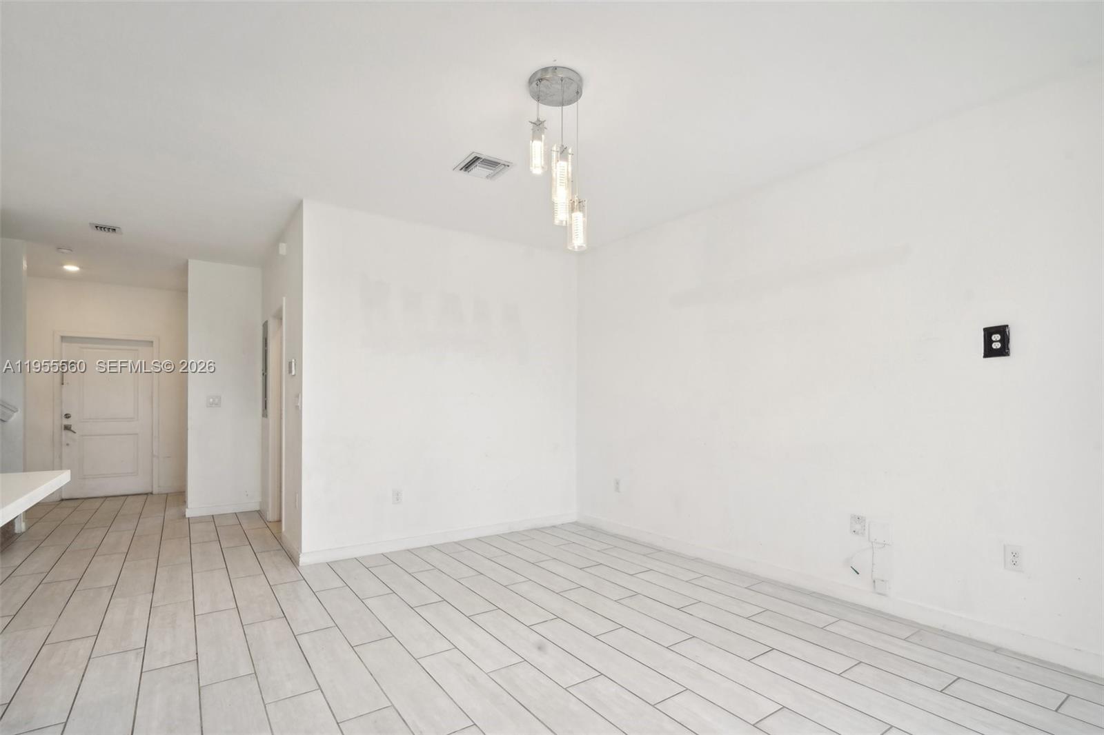 1006 Se 23rd Ave Property Photo 5