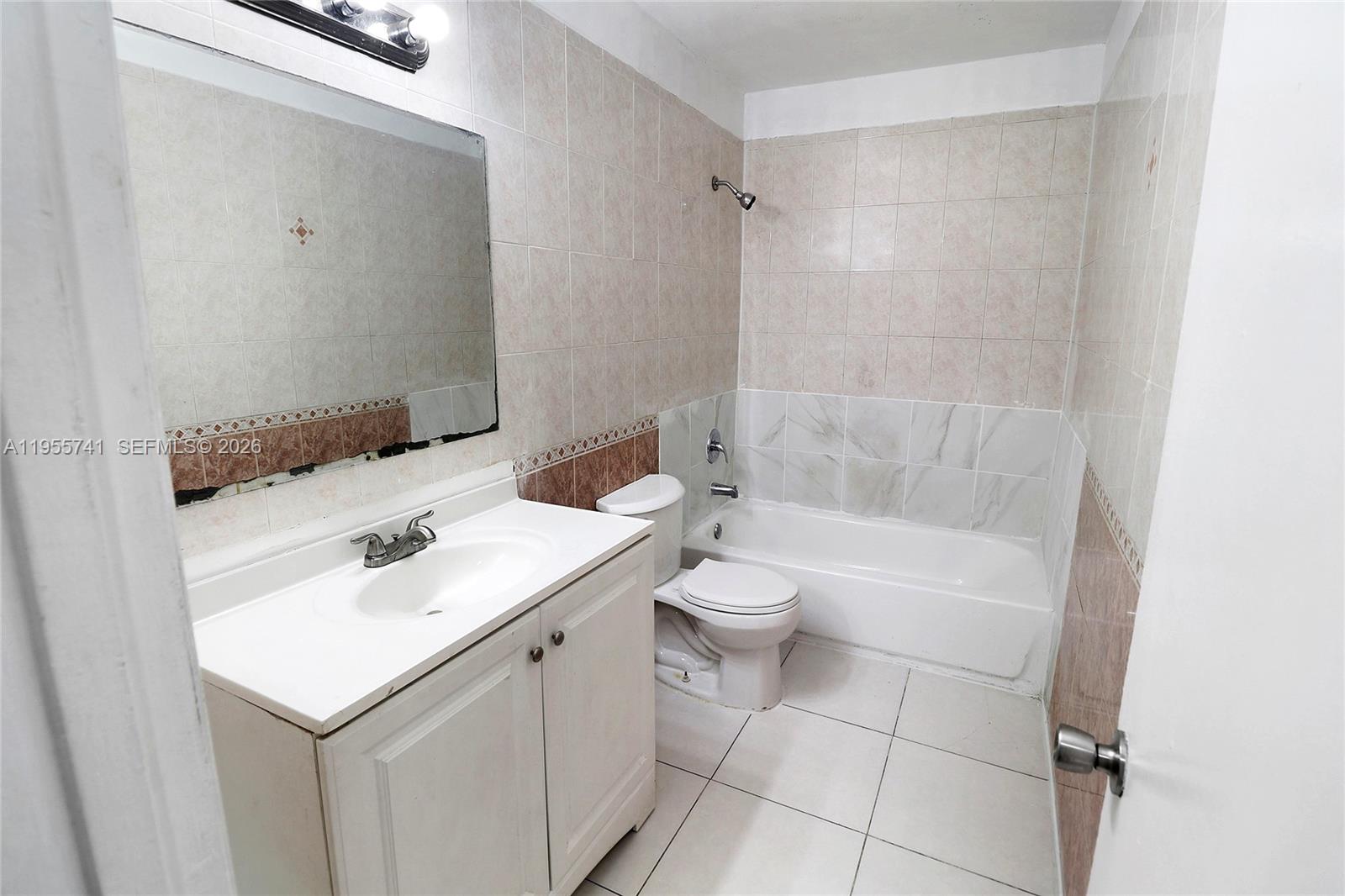 5975 Nw 25th Ct 213 Property Photo 6