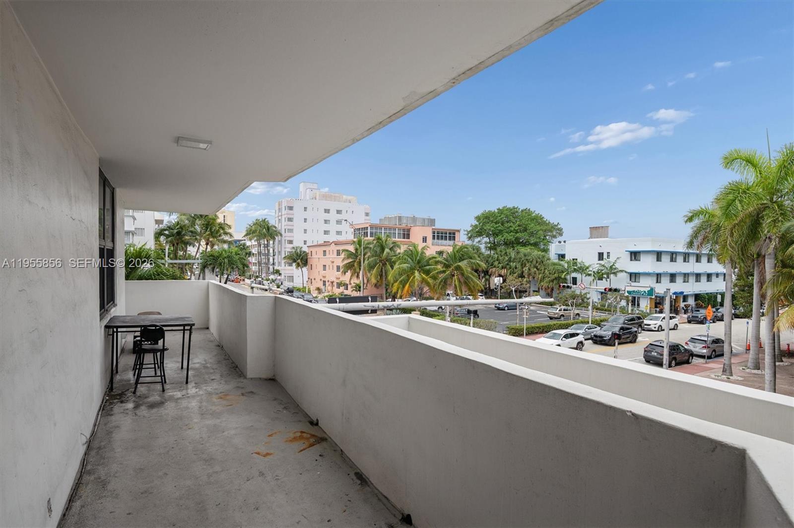 4301 Collins Ave 202 Property Photo 1