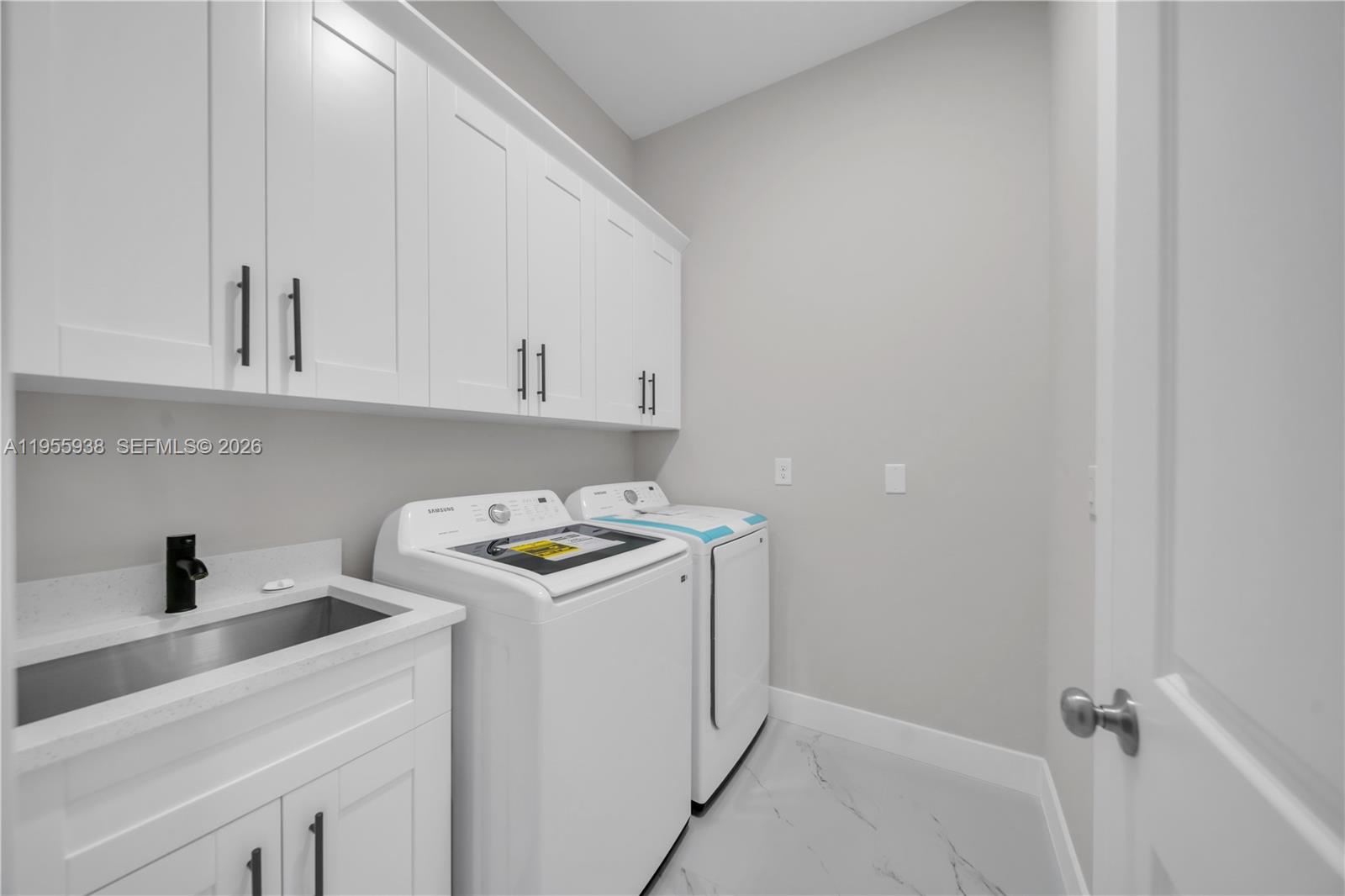 3006 53rd St W Property Photo 6