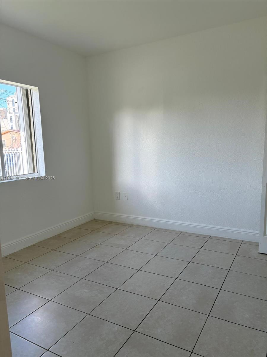 2916 Nw 51st St Property Photo 13