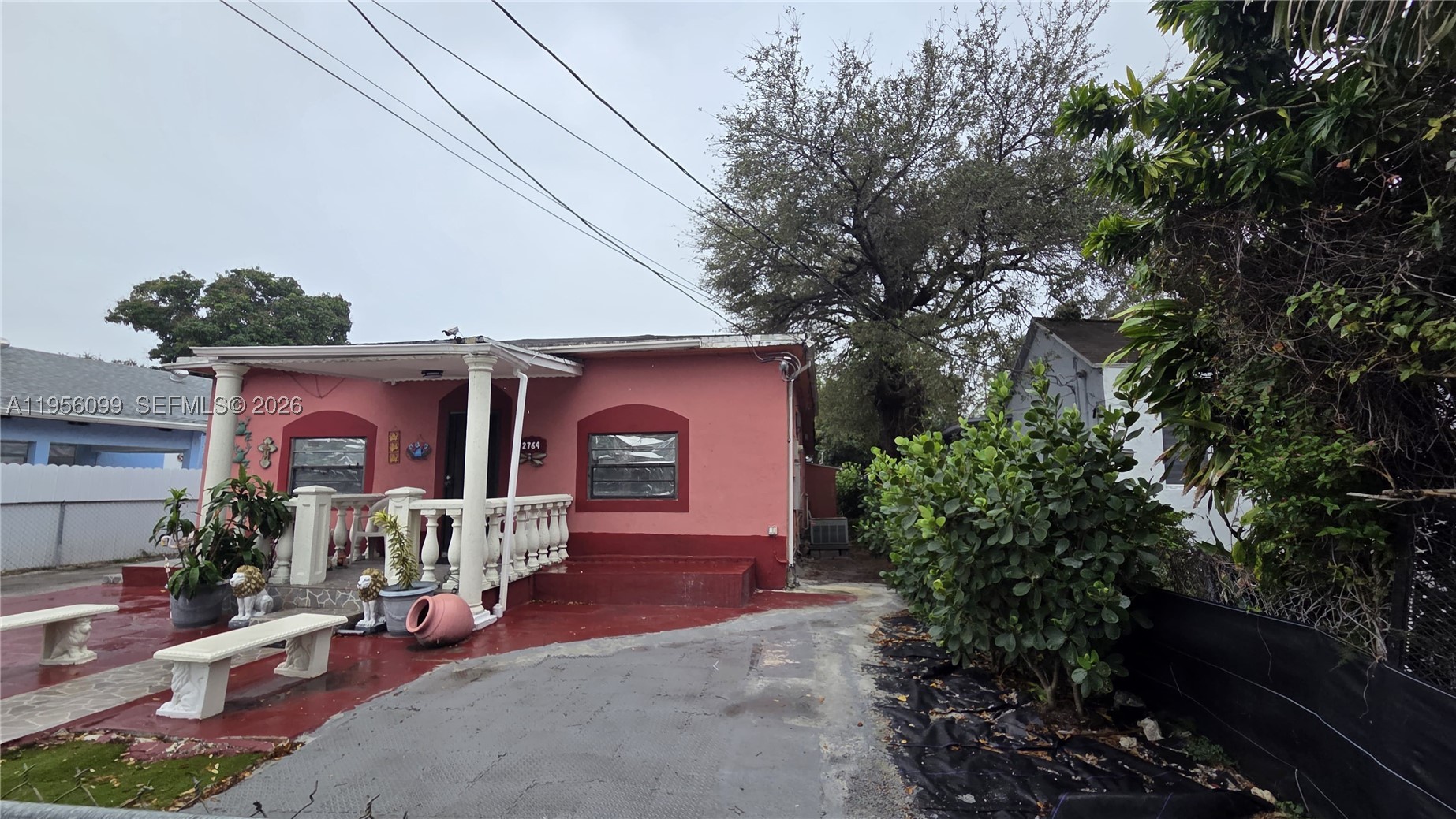 2764 Nw 31st St Property Photo 3