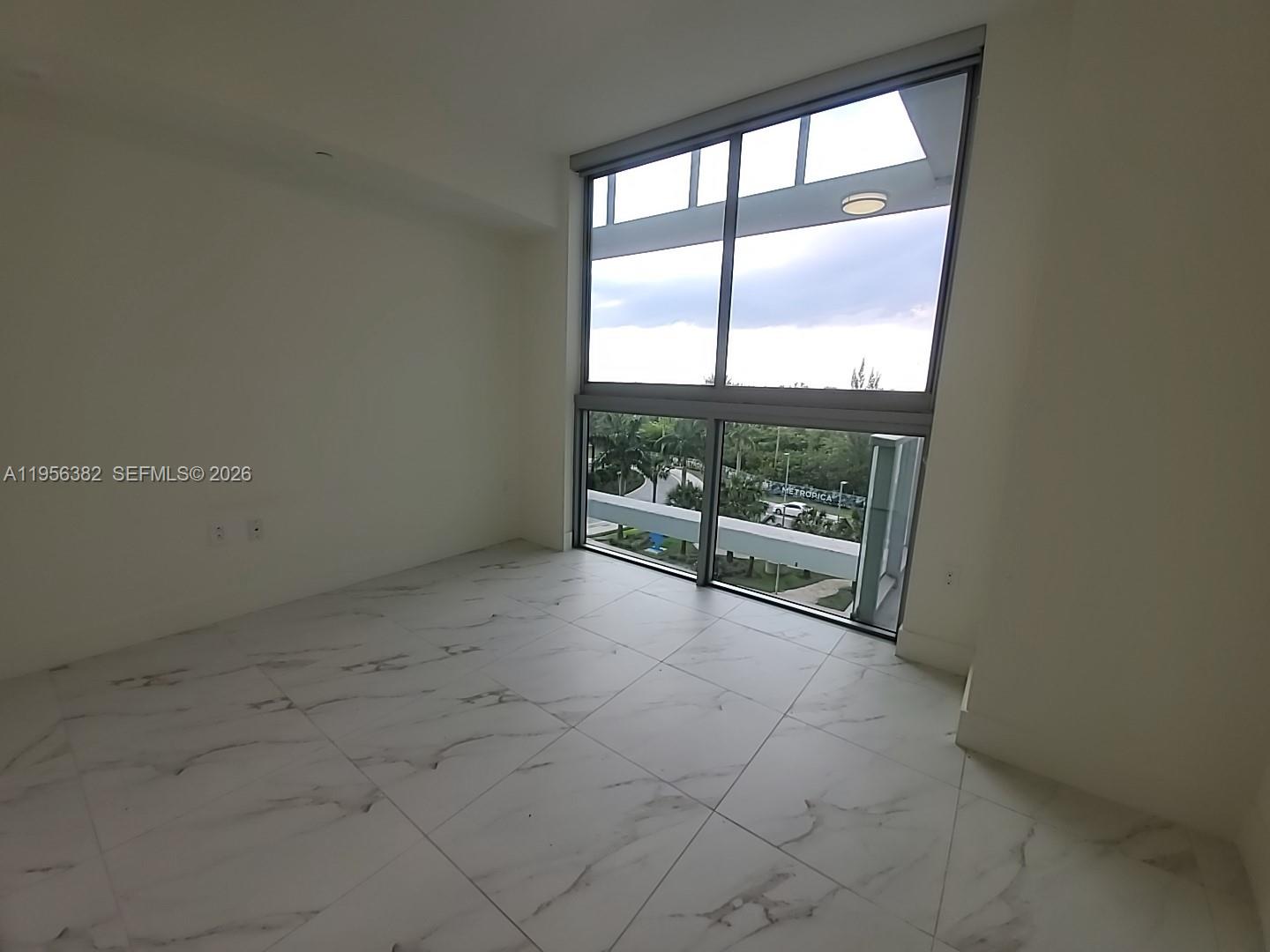 2000 Metropica Way 412 Property Photo 5