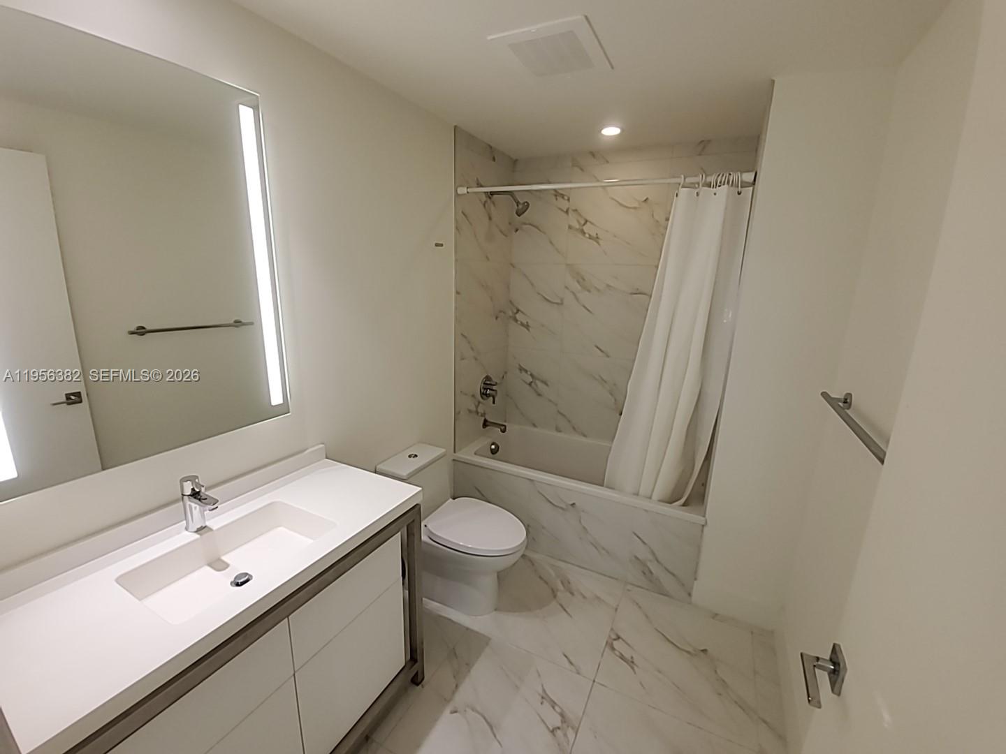 2000 Metropica Way 412 Property Photo 8