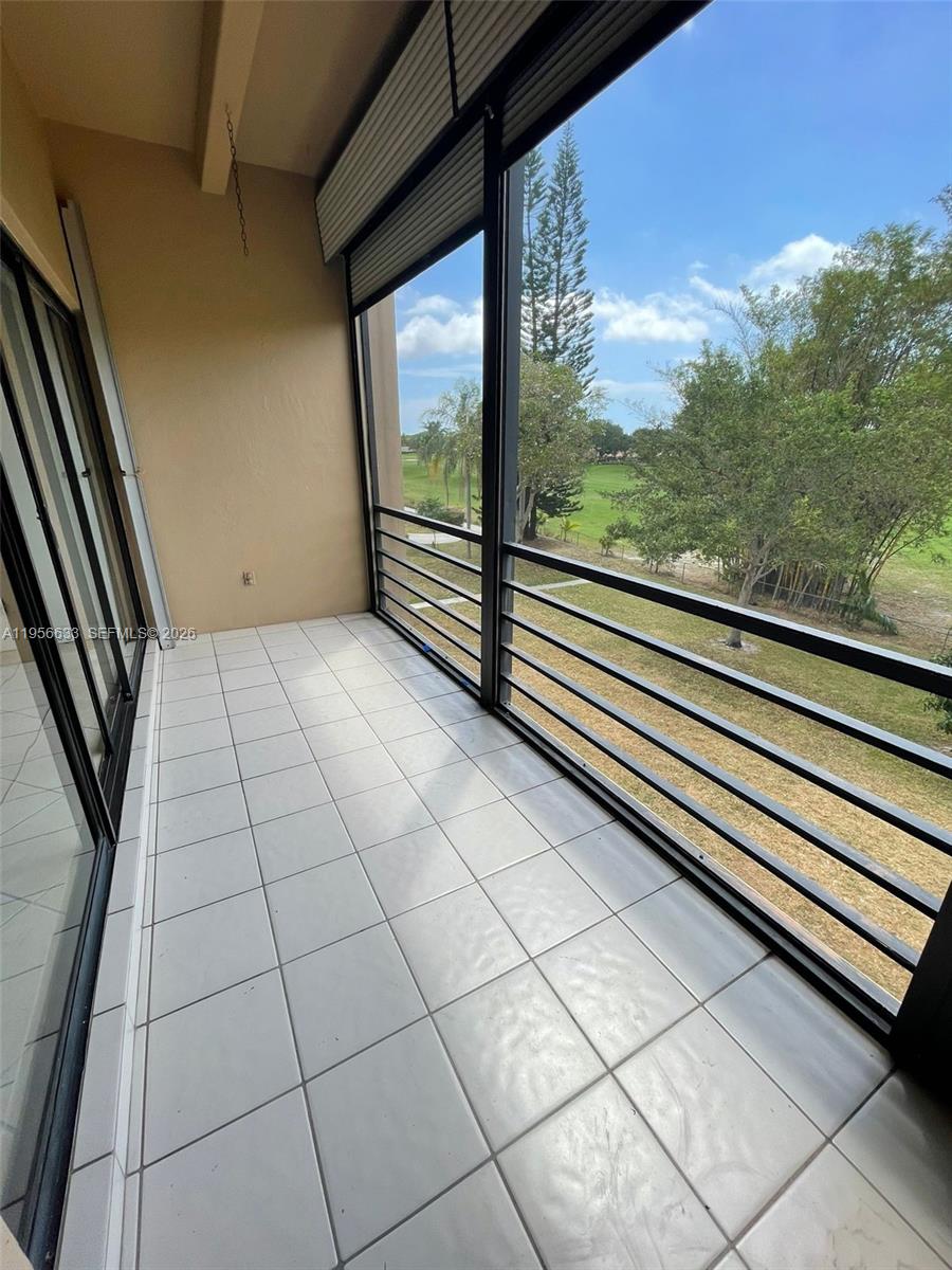 4000 N Hills Dr 32 Property Photo 15