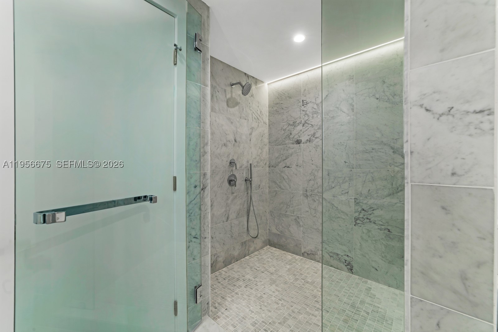 9221 E Bay Harbor Drive 412 Property Photo 10