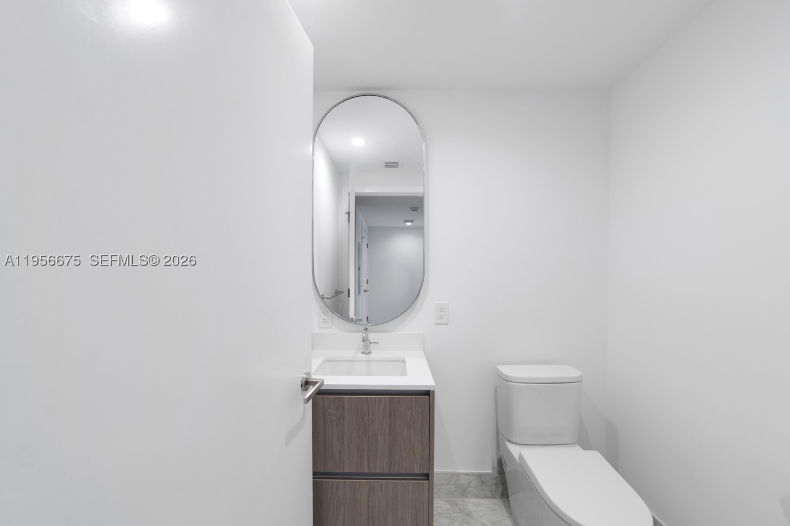 9221 E Bay Harbor Drive 412 Property Photo 18