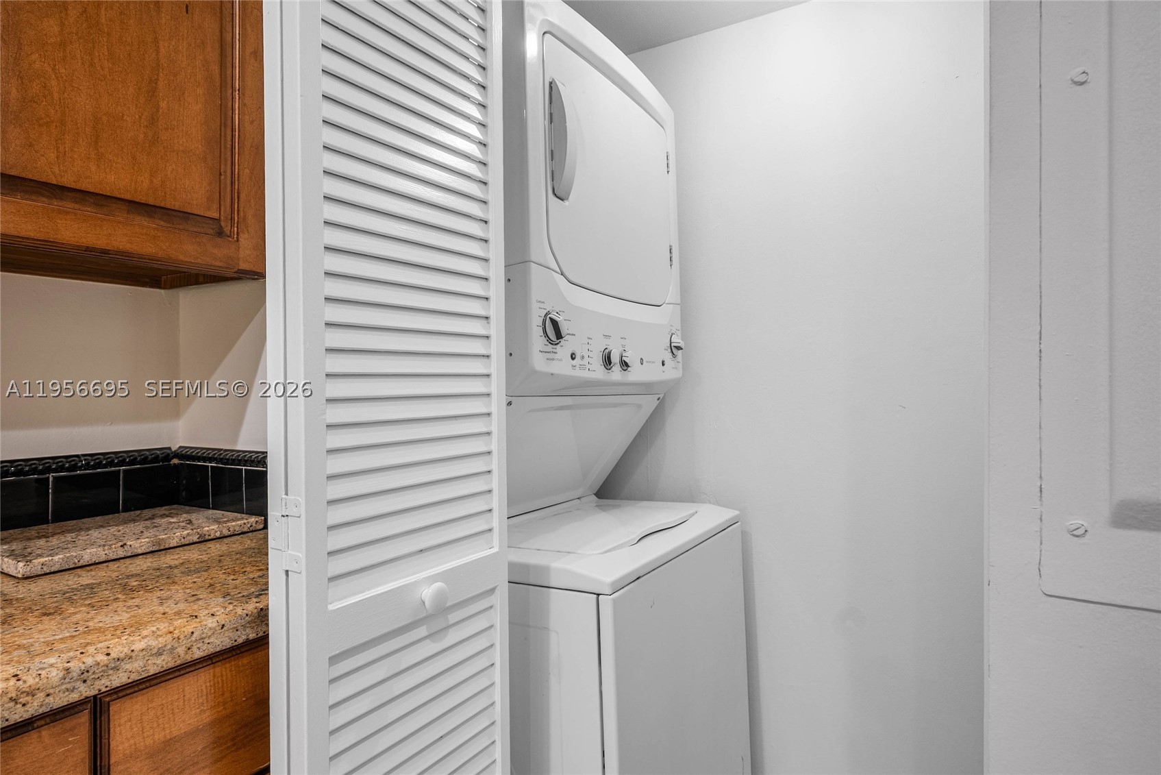 804 Summerwinds Ln Property Photo 23