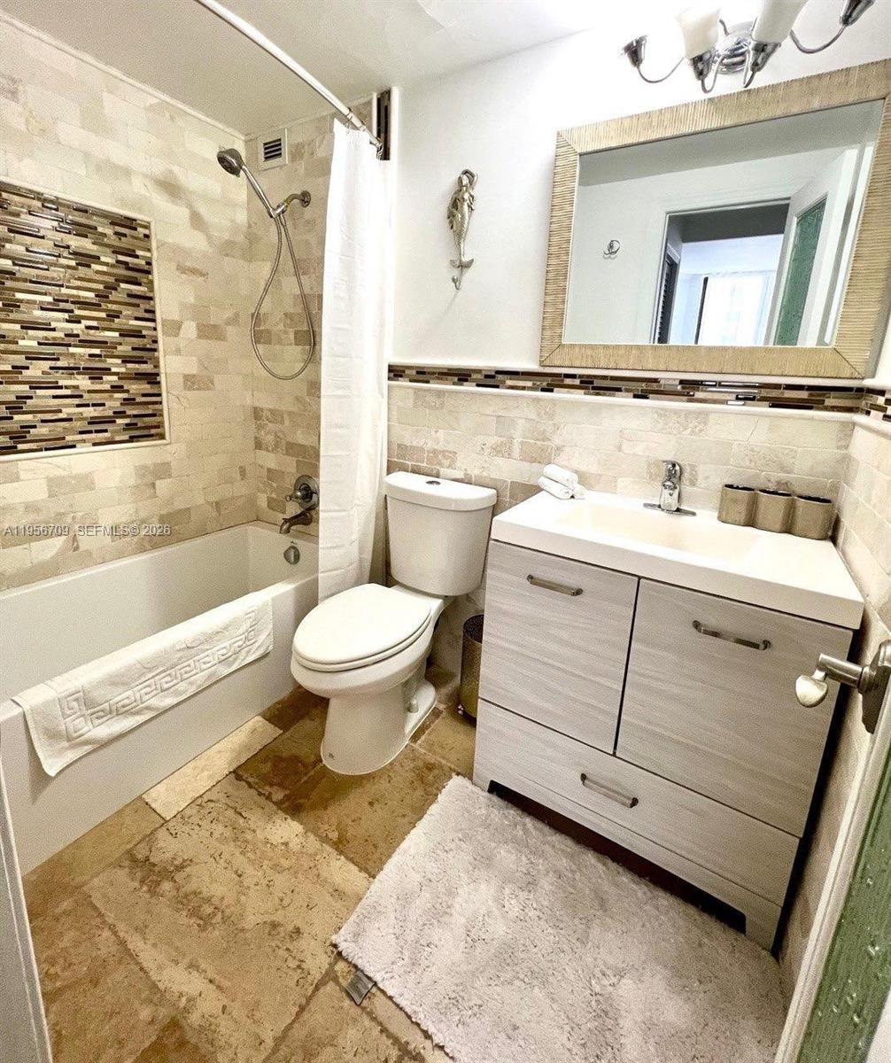3505 S Ocean Dr 619 Property Photo 6