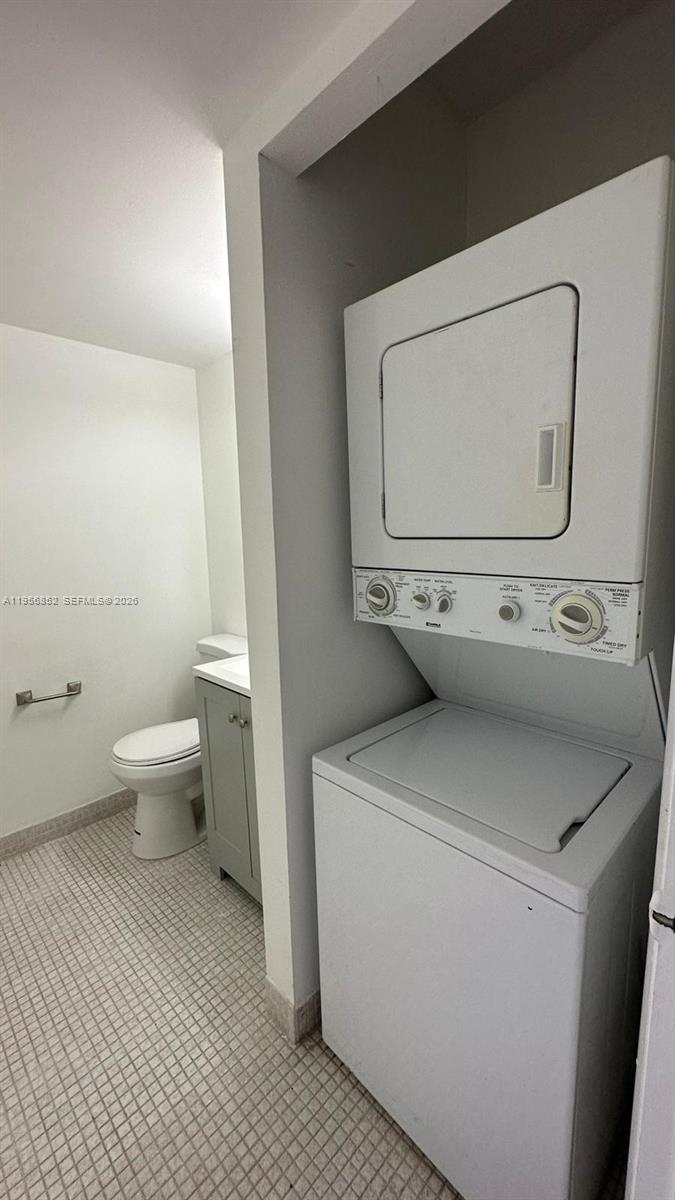 4174 Inverrary Dr 311 Property Photo 25