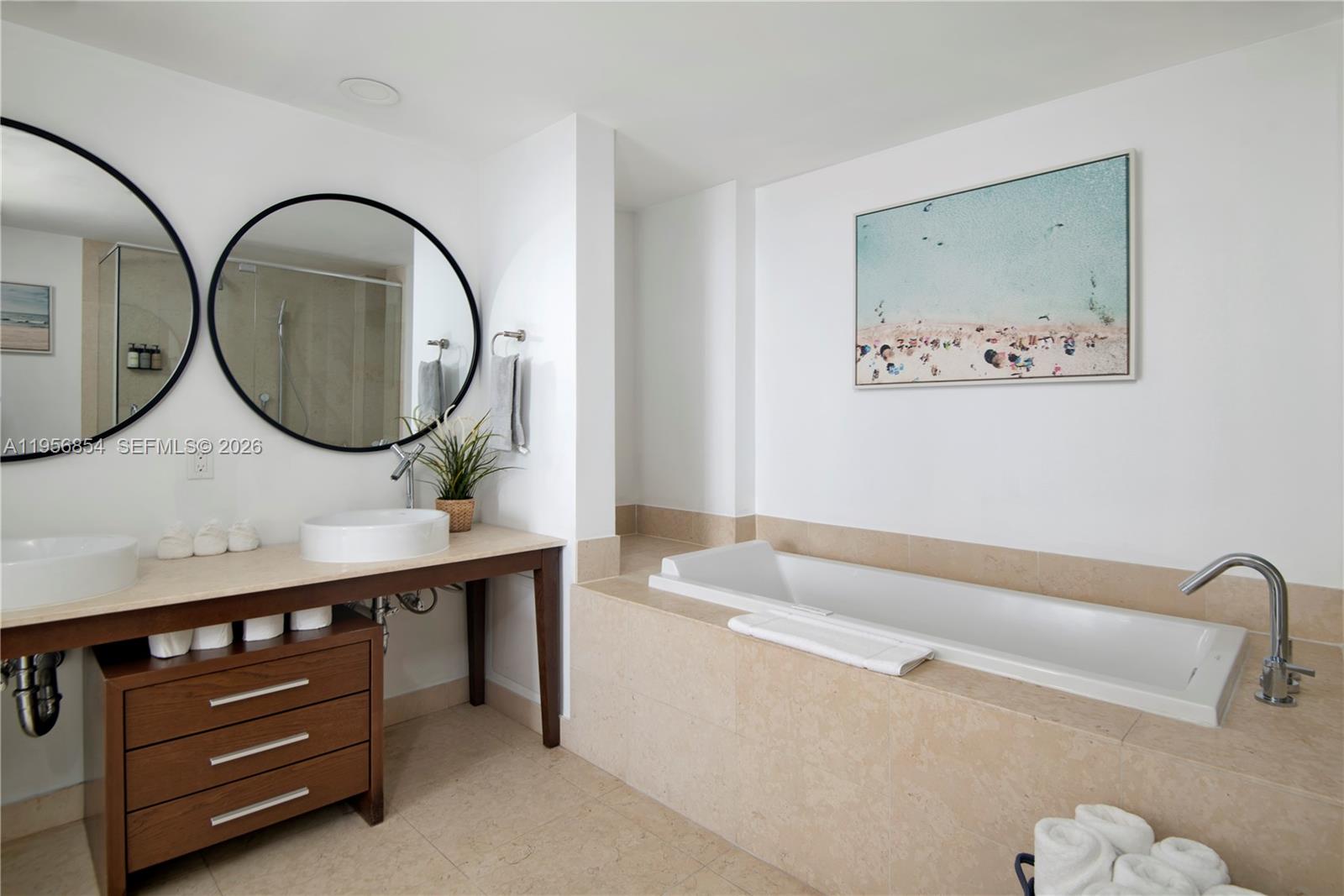 485 Brickell Ave 3208 Property Photo 21