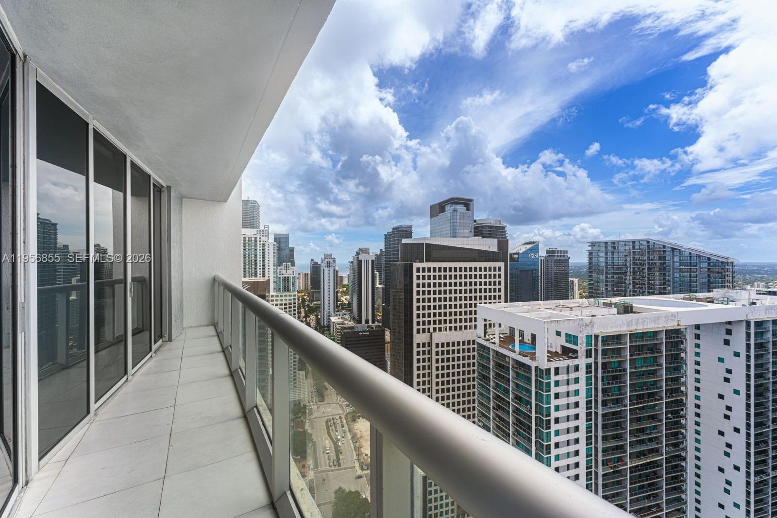 485 Brickell Ave 4706 Property Photo 3
