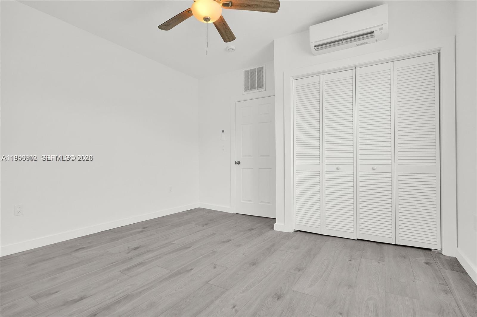 600 Nw 25th Ct Property Photo 3