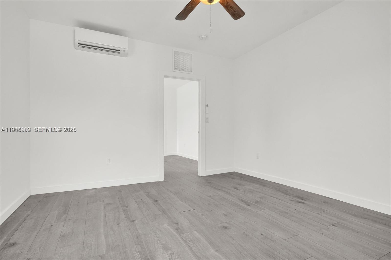 600 Nw 25th Ct Property Photo 11