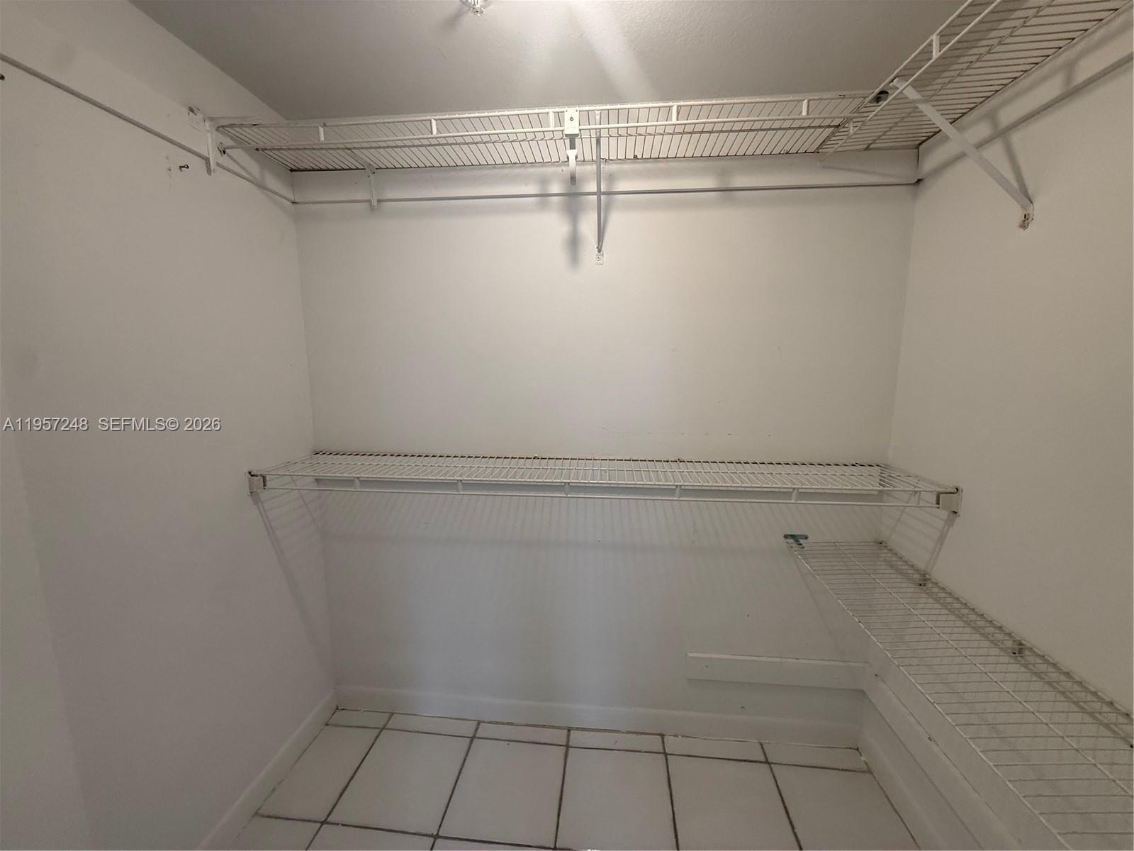 3052 Sw 27th Ave 301 Property Photo 9