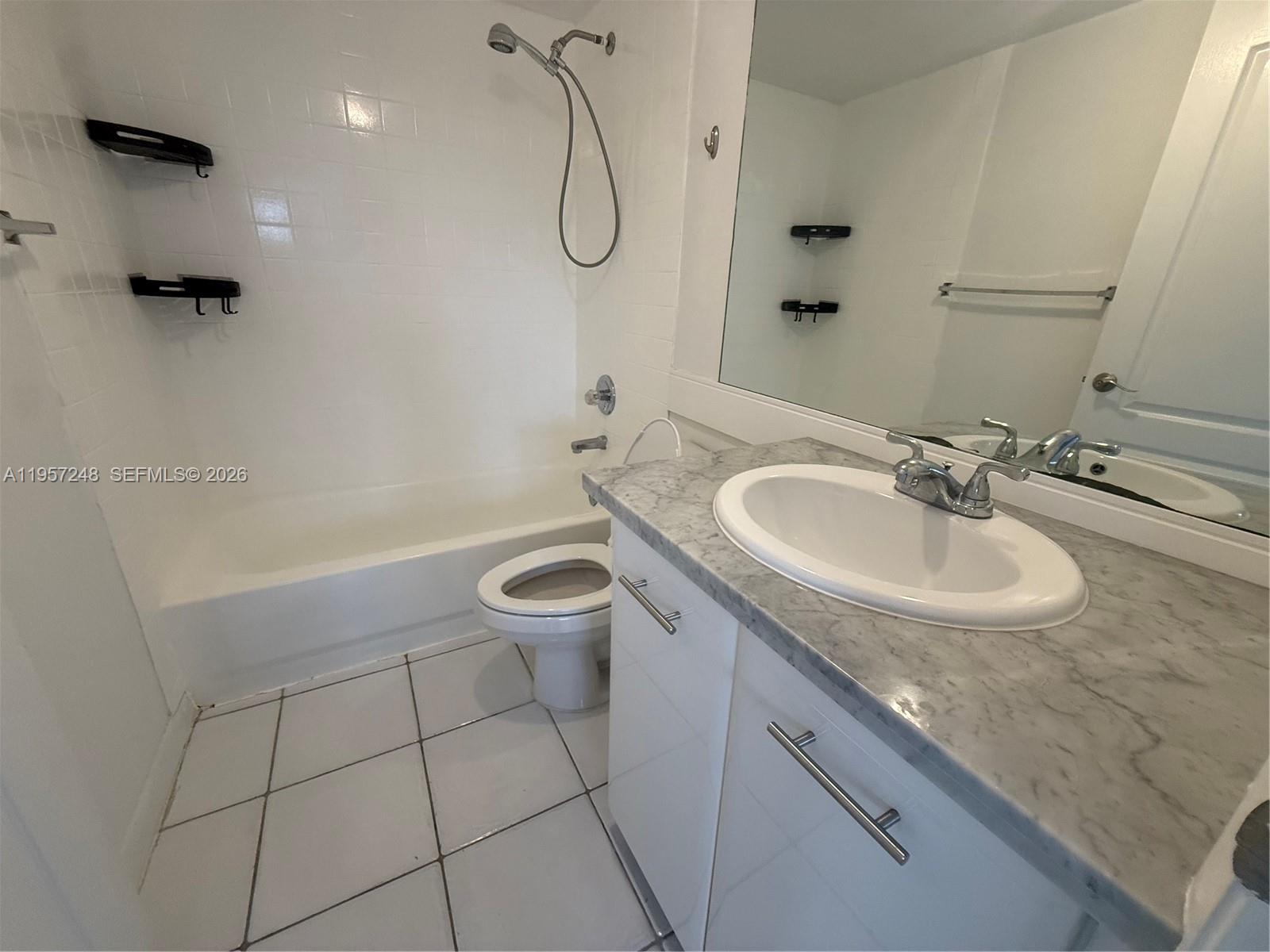 3052 Sw 27th Ave 301 Property Photo 15