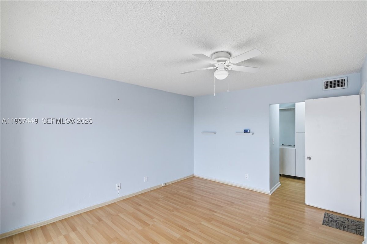 330 Se 2nd St 501g Property Photo 25
