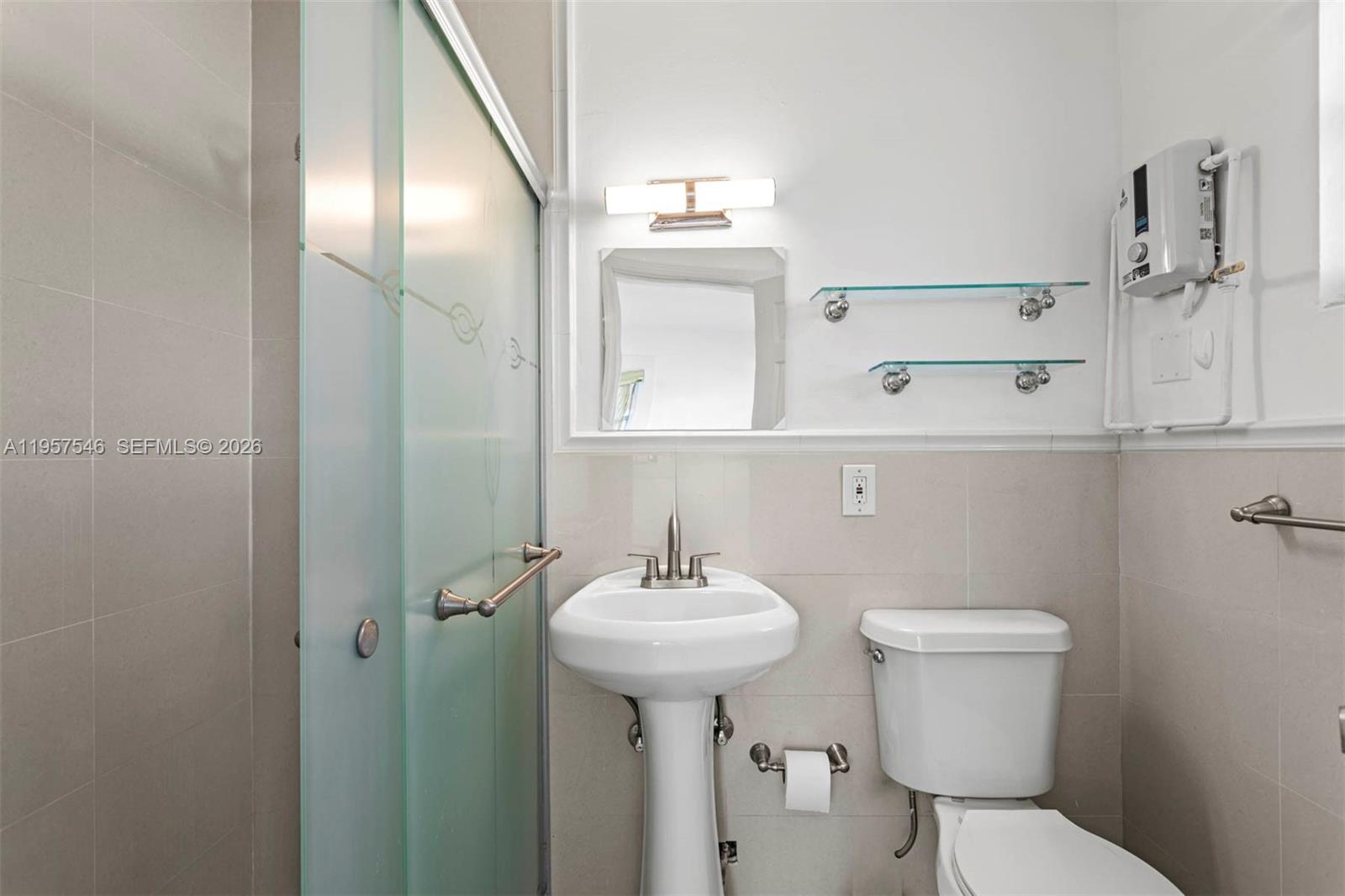 1220 Sw 5th St 21 Property Photo 11