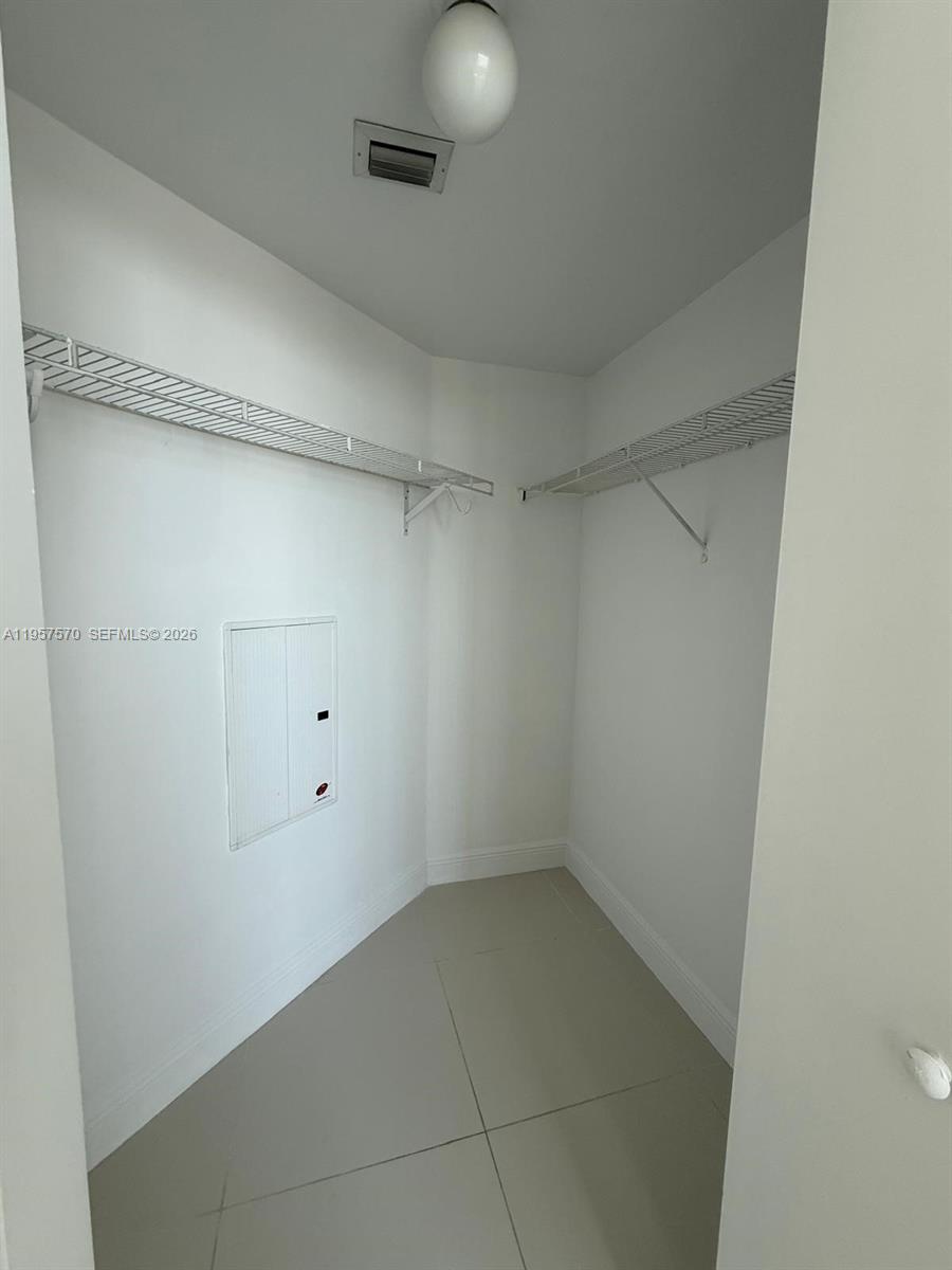 1871 Nw S River Dr 1503 Property Photo 13