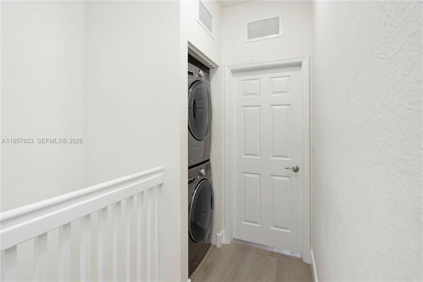 10628 W 33rd Way Property Photo 15