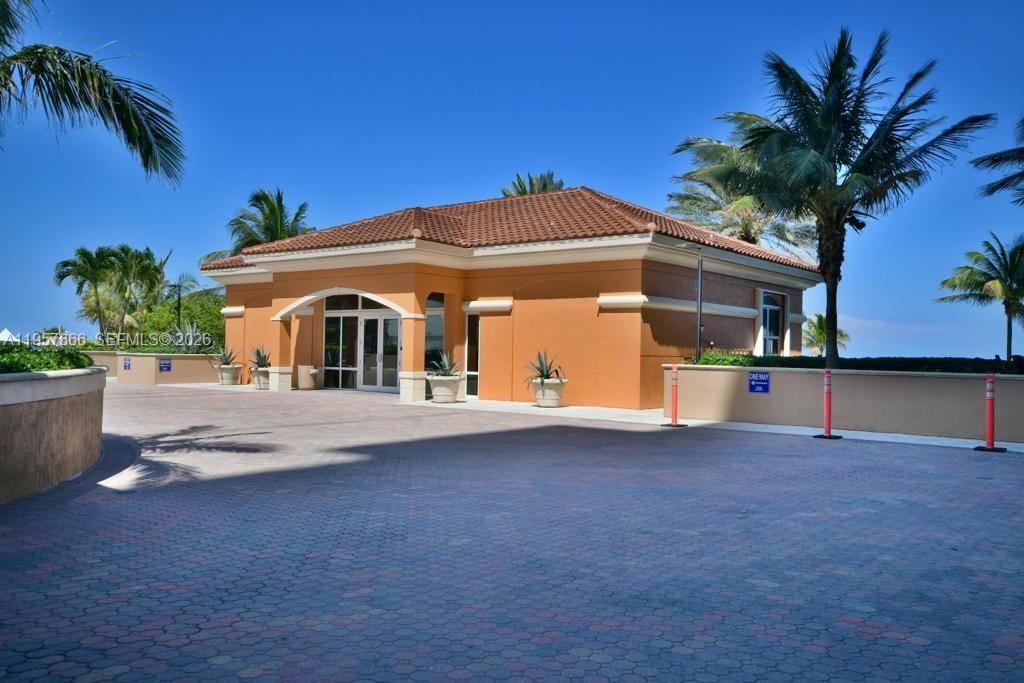 2080 S Ocean Dr 303 Property Photo 6